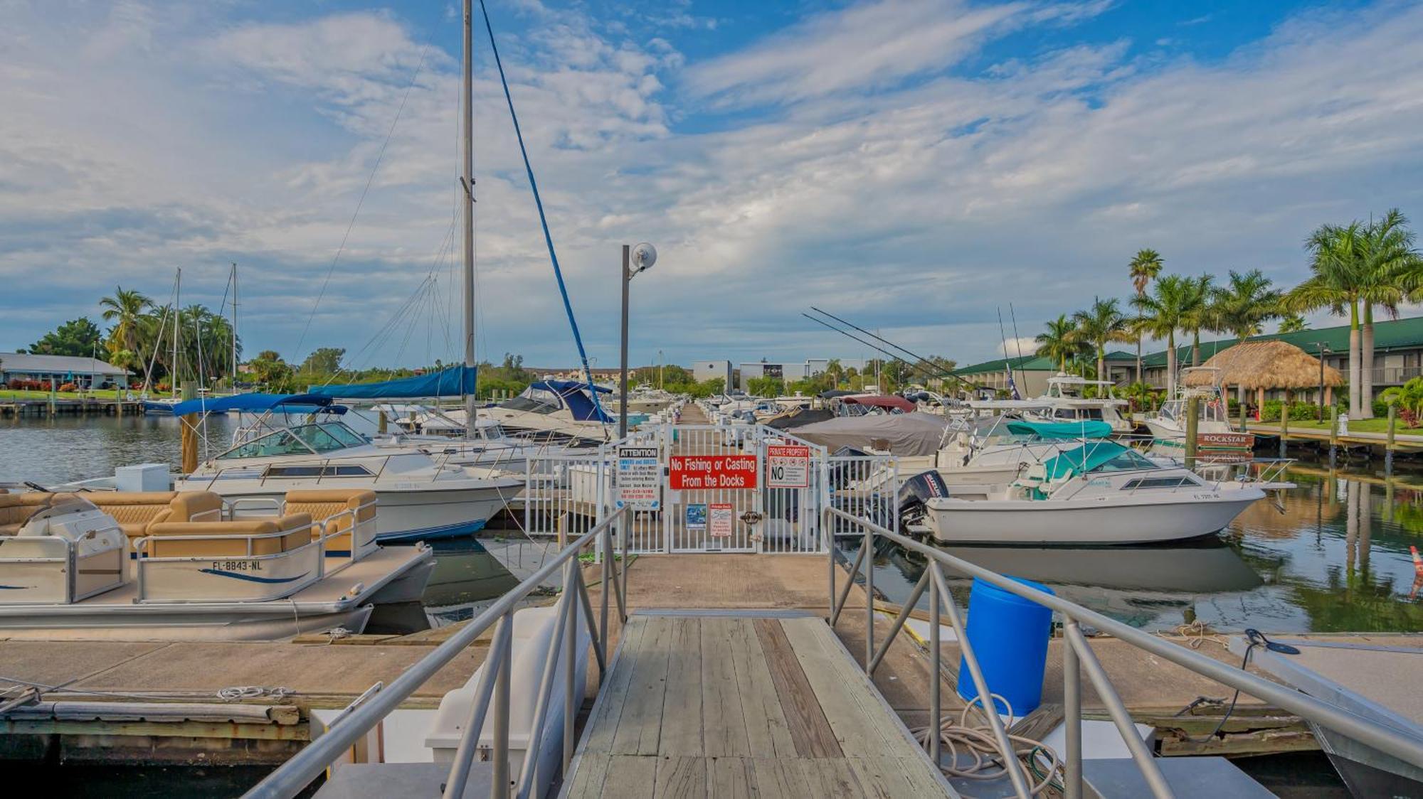 All-New Waterfront With Balcony,Pool,Tiki Bar,Gym Sarasota Exterior foto
