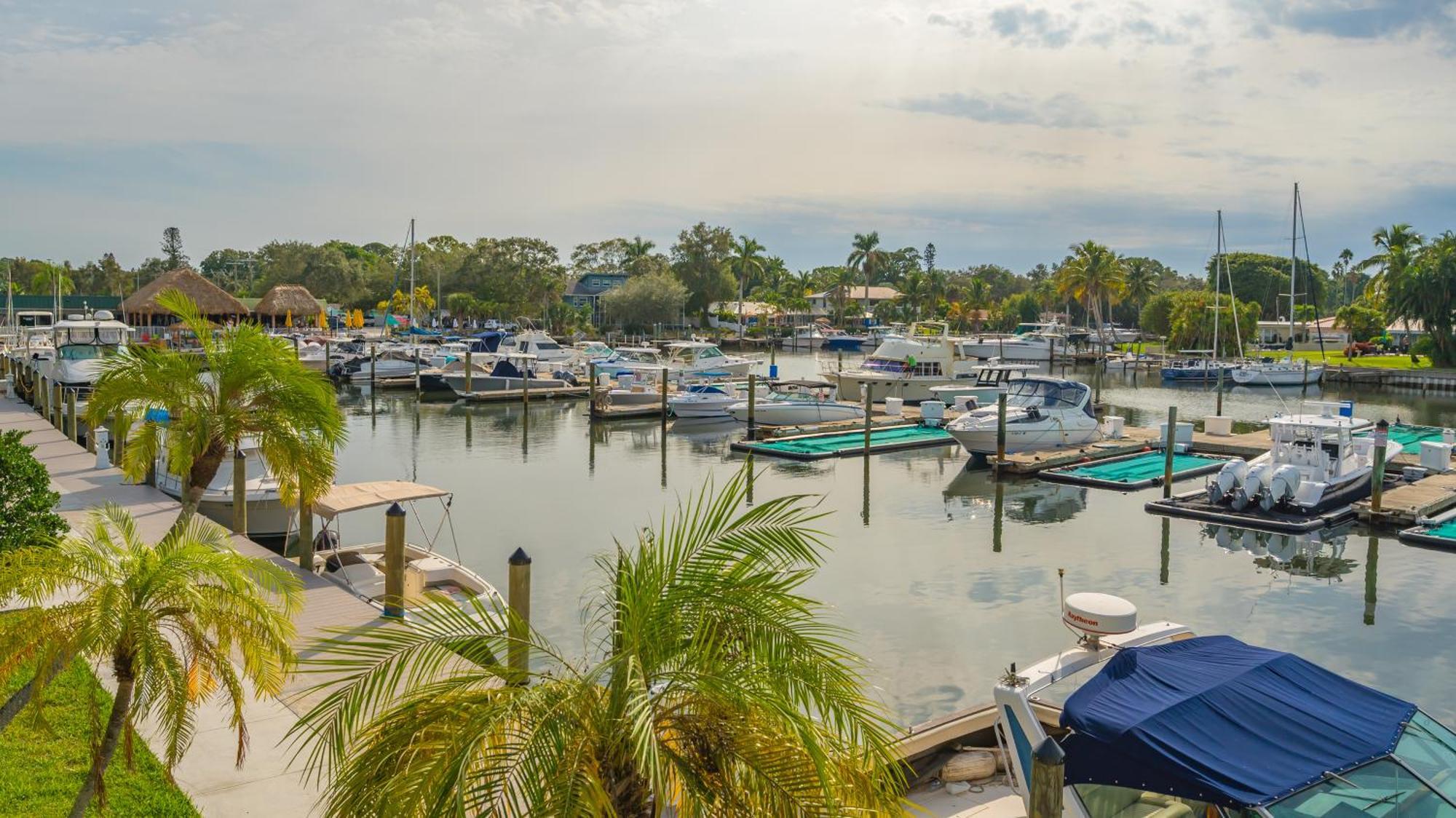 All-New Waterfront With Balcony,Pool,Tiki Bar,Gym Sarasota Exterior foto